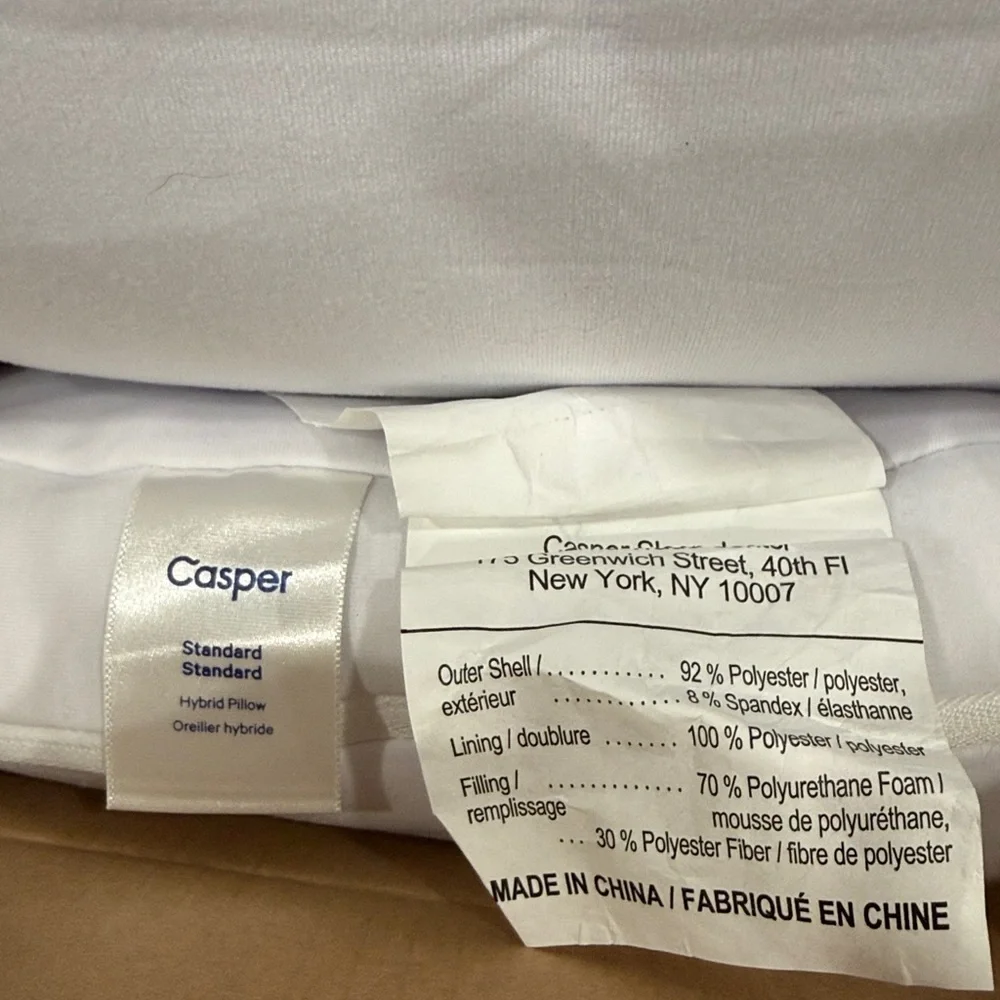 Casper NIB Set of 2 Hybrid Pillows Standard Size